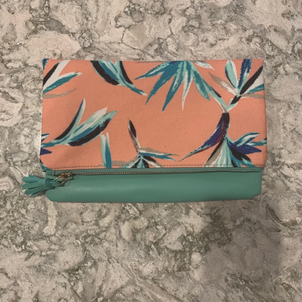 Rachel Pally Reversible clutch